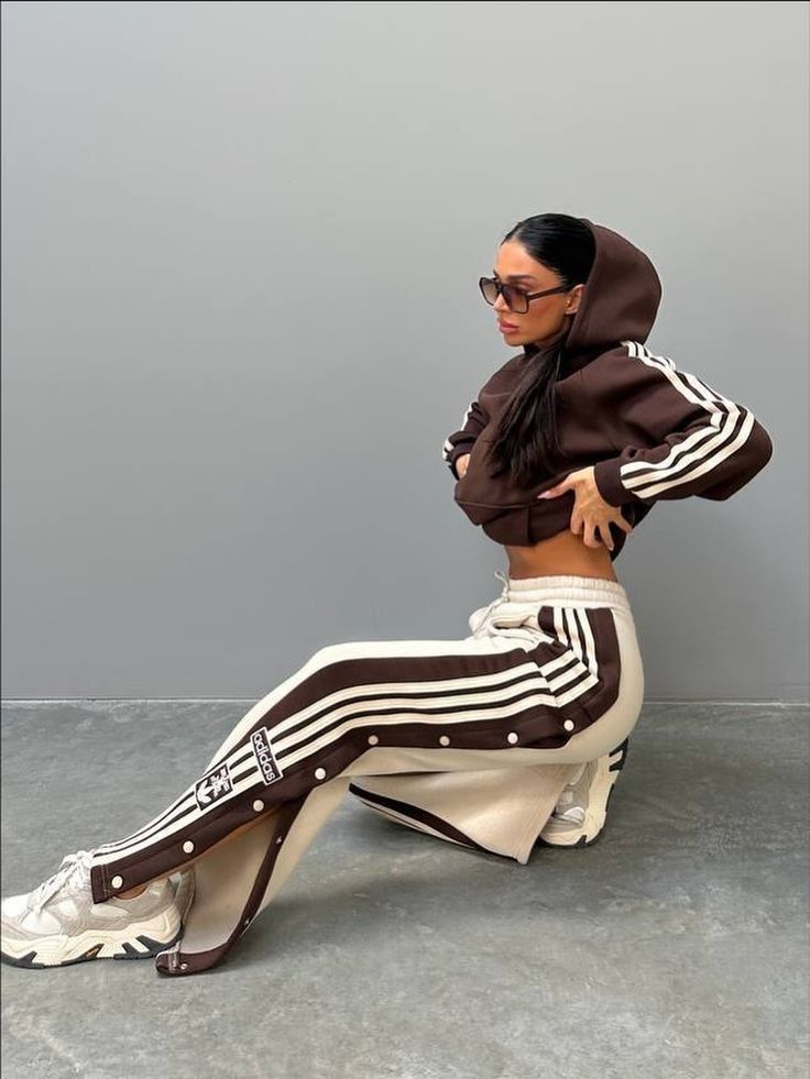 WOMEN SWEAT SUITS